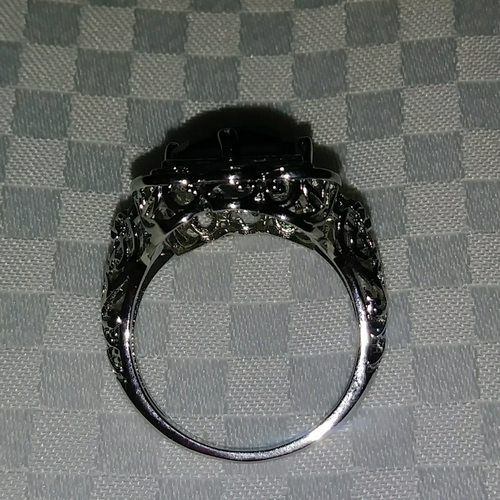 Blue sapphire color stone with hearts ring silver - Picture 3 of 7